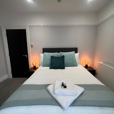 Brynhyfryd Guest House Cardigan Exteriör bild