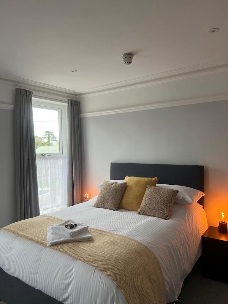 Brynhyfryd Guest House Cardigan Exteriör bild